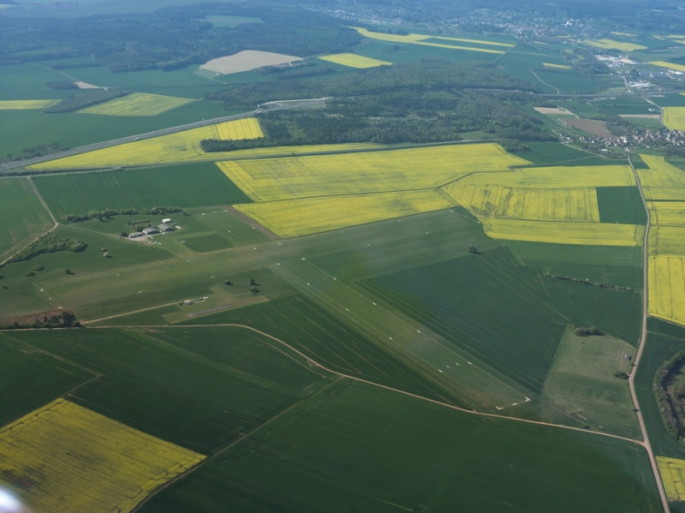 LFET - Aérodrome de Til-Chatel