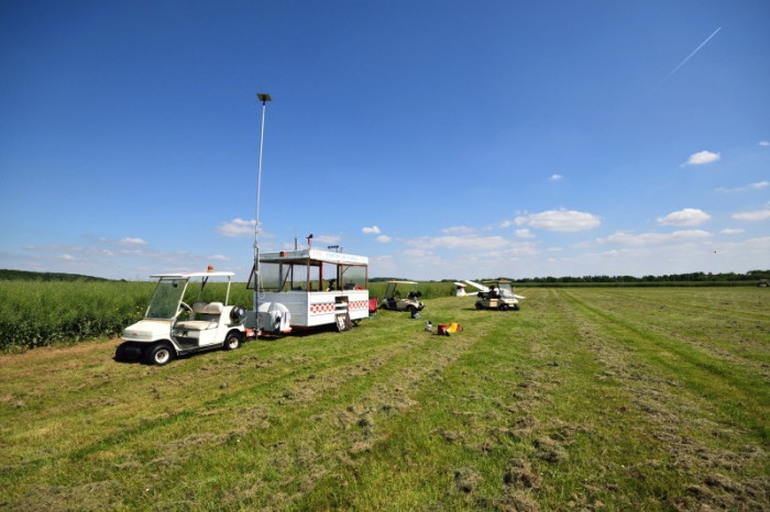 Planeur - Vol d'initiation - Bord de piste